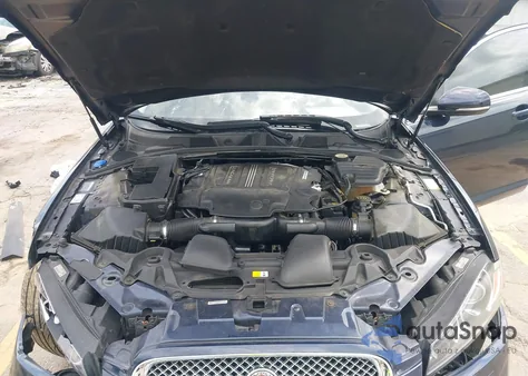 2015 Jaguar Xf 3.0 Portfolio/3.0 Sport z USA, uszkodzony, nr VIN SAJWJ0FFXF8U66596